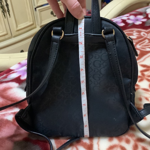 Guess backpack - Picture 4 of 5